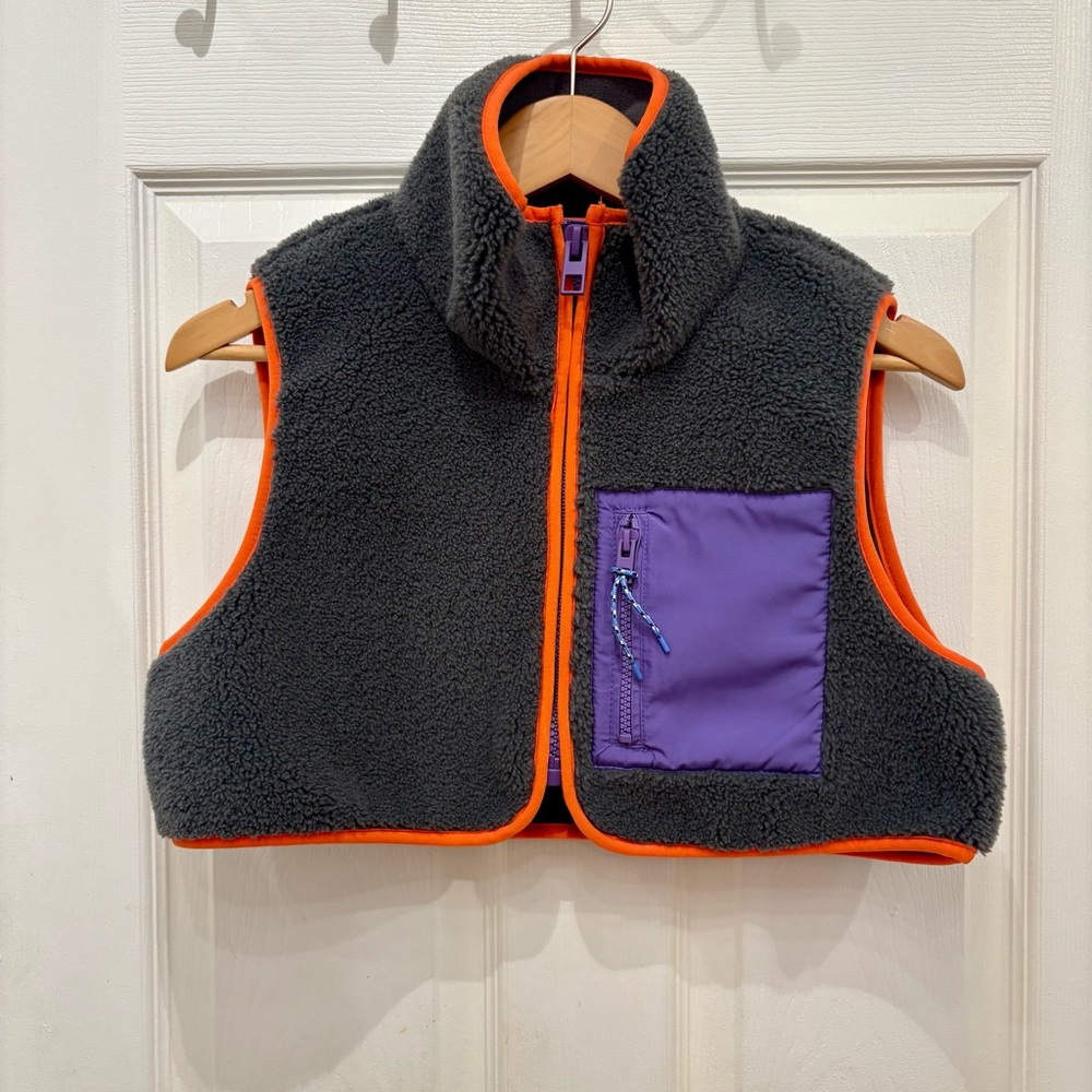 ❣️2/$15 ZARA Gray Vest with Orange and Purple Accents